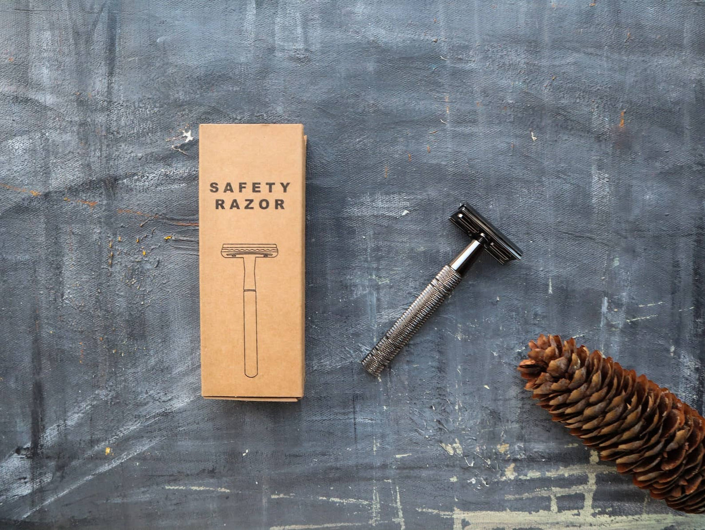 Plantish - Safety Razor Blade & Stand