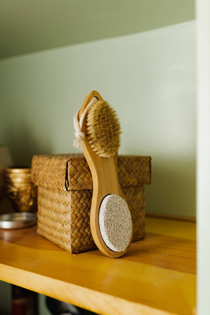 Bamboo Switch - Bamboo Pedicure Brush