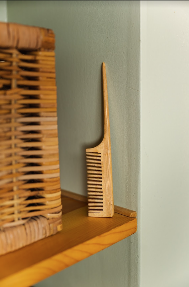 Bamboo Switch - Bamboo Styling Comb with Rat Tail