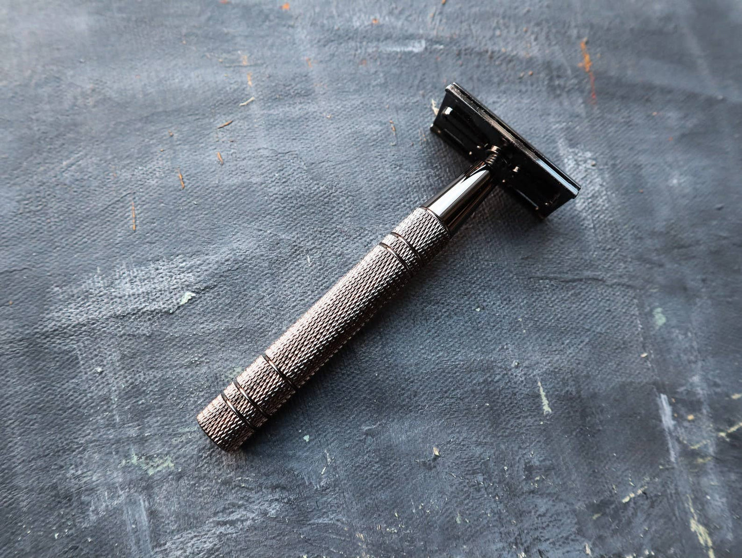 Plantish - Safety Razor Blade & Stand