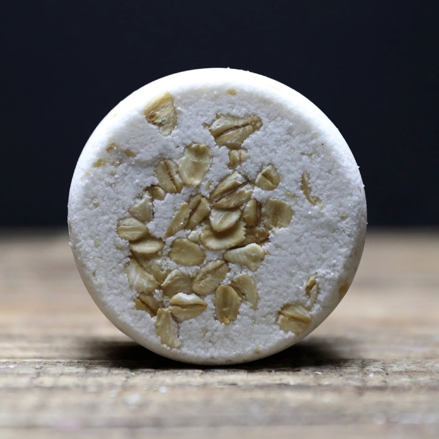 DollyMoo - Oatmeal Milk & Honey Bath Bomb