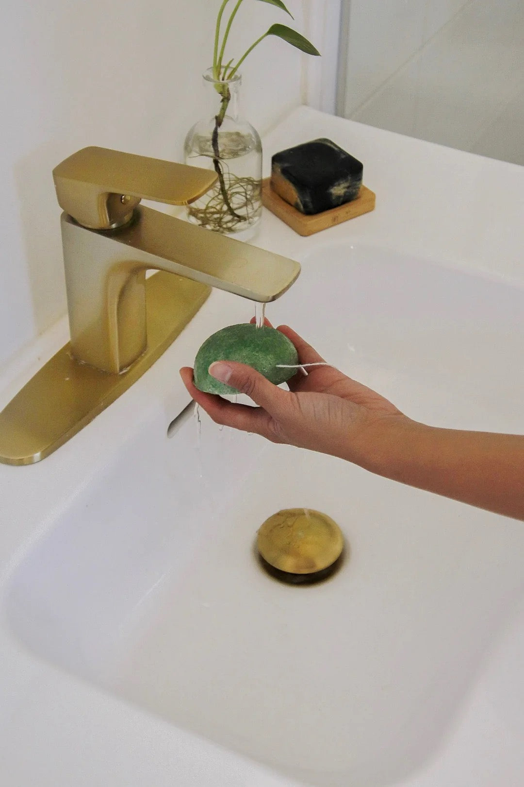 Me Mother Earth -Facial Konjac Sponge