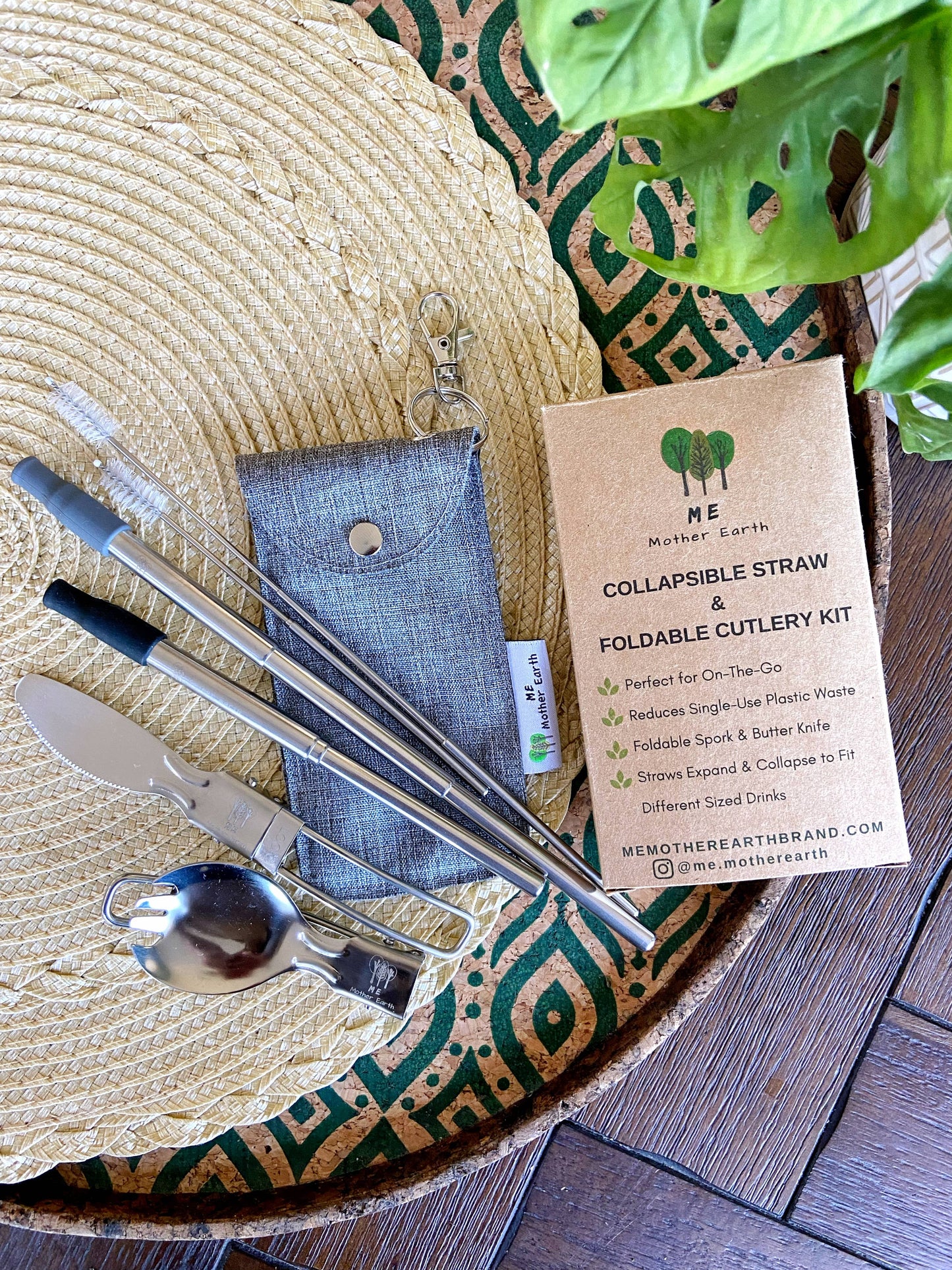 Me Mother Earth - Collapsible Straw and Cutlery Set